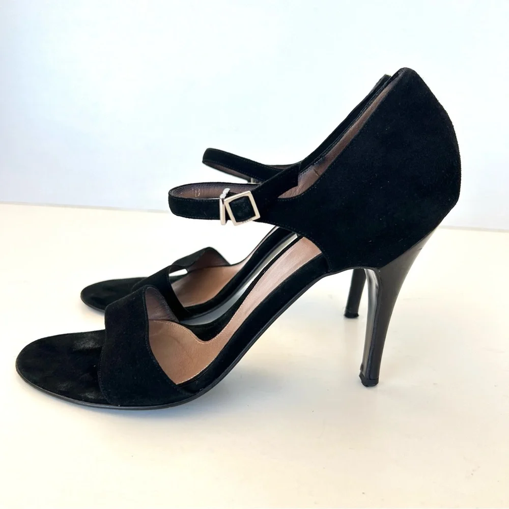 GUCCI Black Suede Interlocking Strap Closure Open Toe Classic Heel Sandal Sz 9 B
